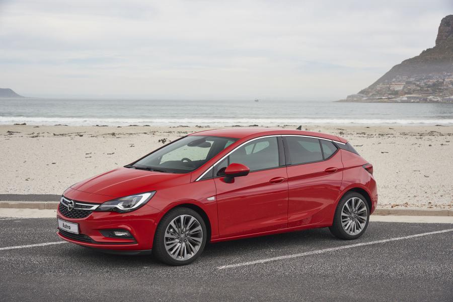  Opel Astra 2016 года  (ZA) (фото 9 из 40)